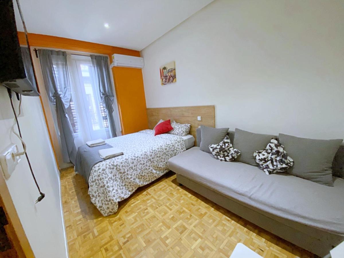 Apartamentos Smartrenting La Latina Madrid Luaran gambar